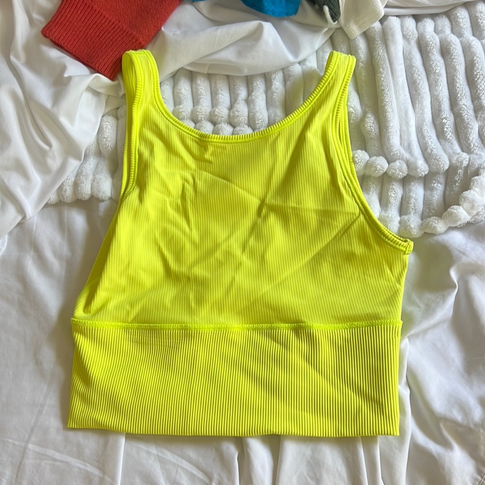 Lululemon power pivot tank